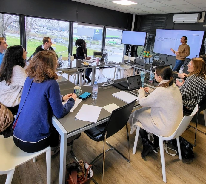 salle de réunion jusqu'à 15 personnes